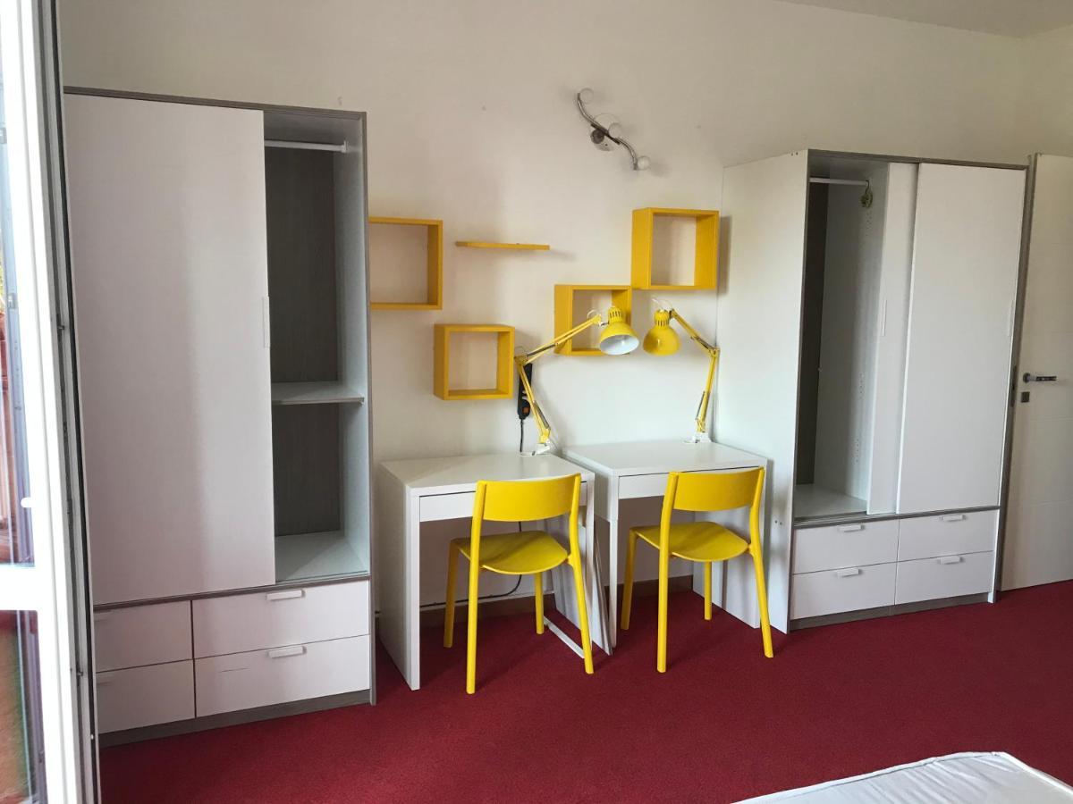 Lucca/Tr Hostel *